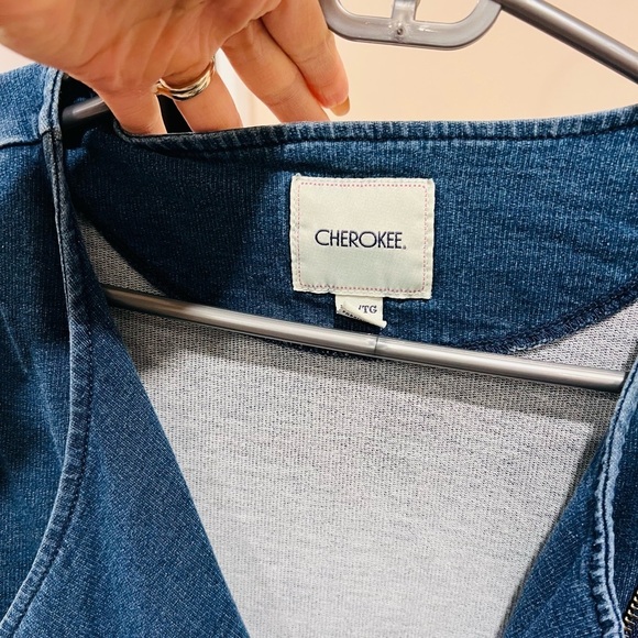 🔥Cherokee Jacket🔥 - Picture 7 of 8